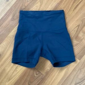 Lululemon Biker Shorts: Excellent Condition